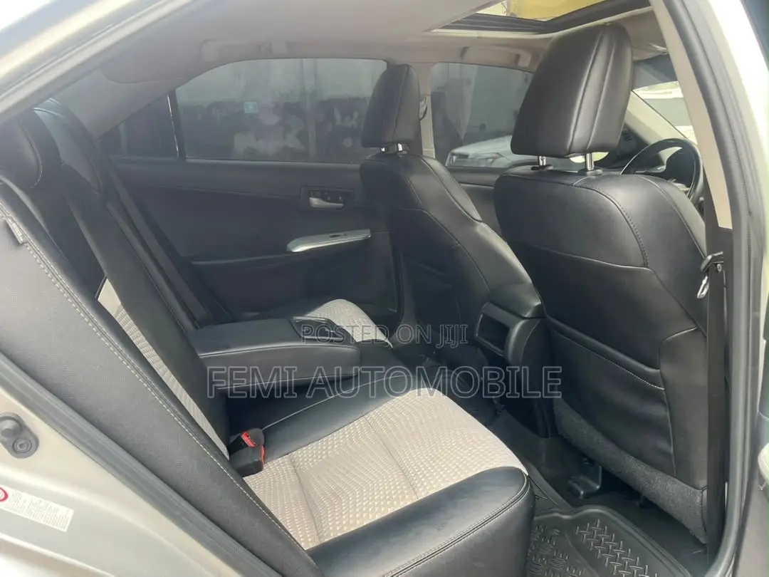 Toyota Camry 2013 Silver