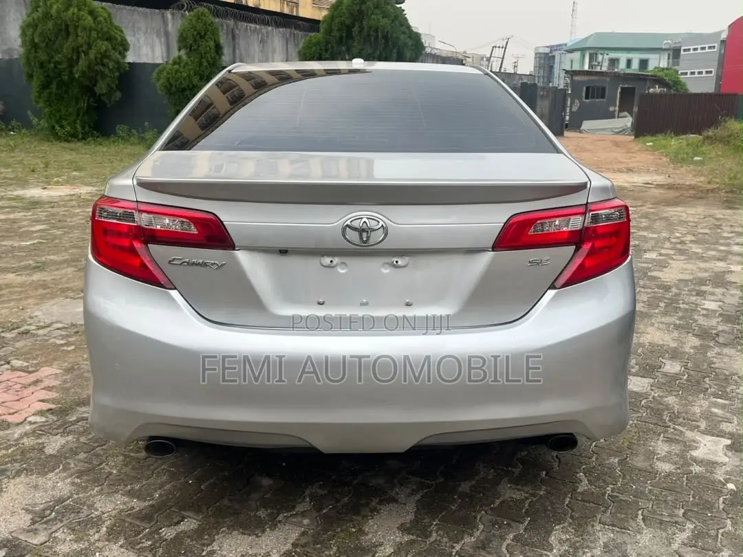Toyota Camry 2013 Silver