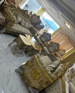 High Quality Parlour Chairs With Centre Table Seven Seaters