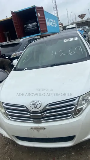 Toyota Venza 2010 White