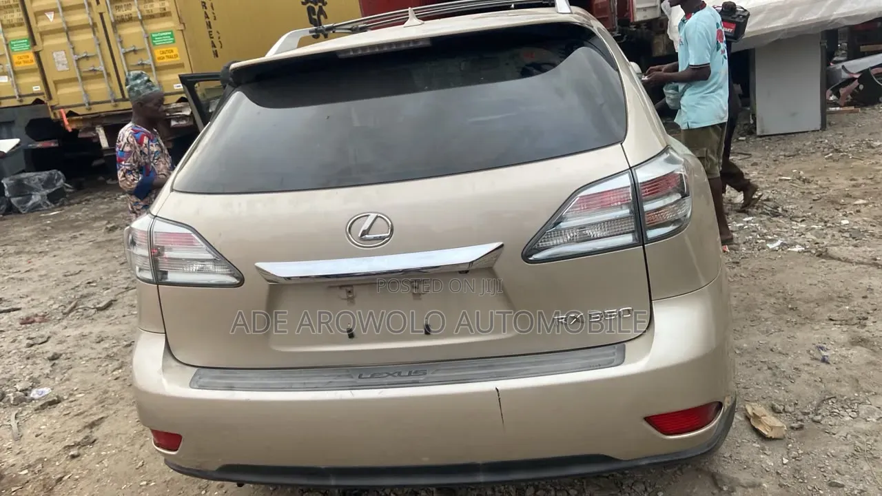 Lexus RX 2011 Gold