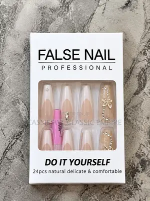 24-Piece Press-on False Nails – Stylish DIY Artificial Nails