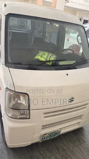 Suzuki T 2012 White