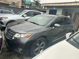 Toyota Venza 2010 Gray