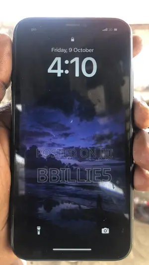 Apple iPhone XR 64 GB Black