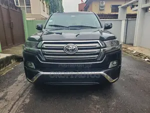 Toyota Land Cruiser 2011 Black