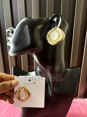 Beautiful Owanbe Earring