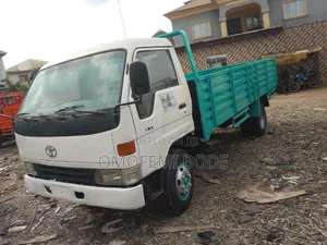 Toyota Dyna 400 Driect Hand With 3rz Injector Engine Petrol