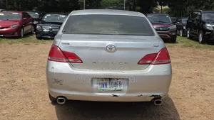 Toyota Avalon XLS 2007 Silver