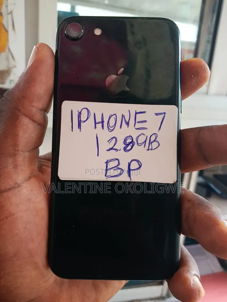 Apple iPhone 7 128 GB Black