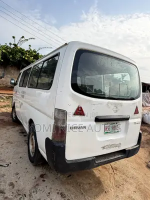 Nissan Patrol 2010 White