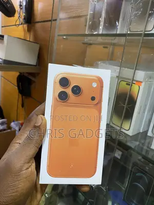 New Apple iPhone 17 Pro 256 GB Orange