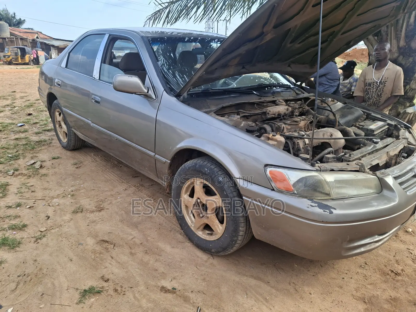 Toyota Camry Automatic 1999 Gray