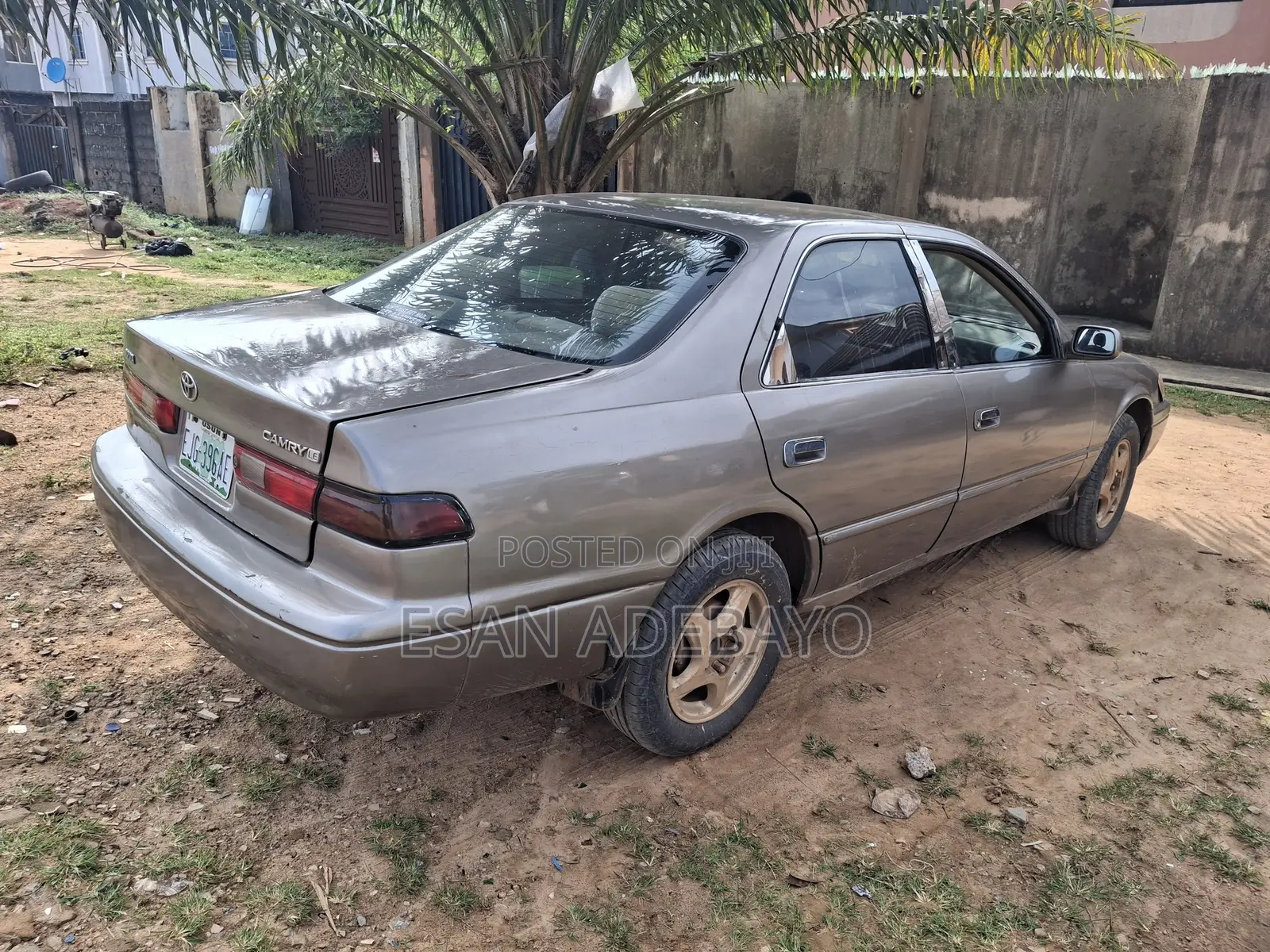 Toyota Camry Automatic 1999 Gray