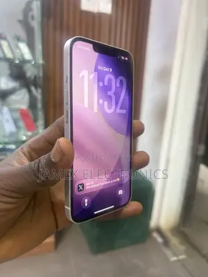 Apple iPhone 13 128 GB White