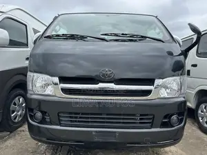 Toyota HiAce 2012 Black