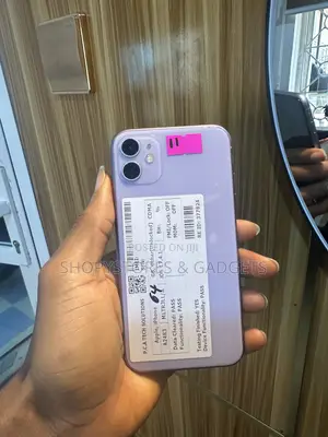 Apple iPhone 11 64 GB Purple