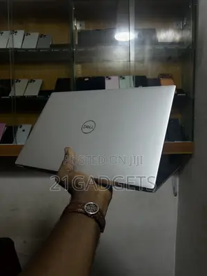 Laptop Dell XPS 15 9530 32GB Intel Core i9 SSD 1T