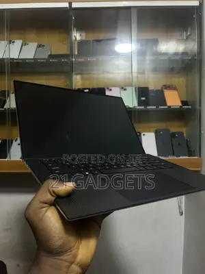Laptop Dell XPS 15 9530 32GB Intel Core i9 SSD 1T