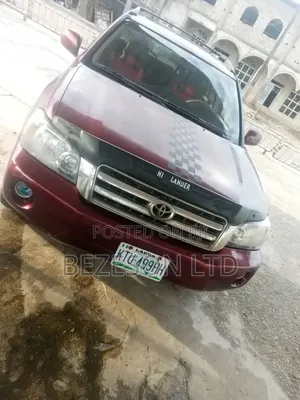 Toyota Highlander 2005 Red