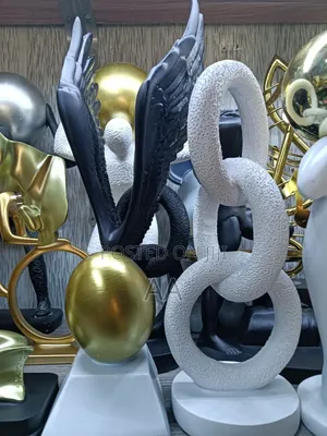 Round Figurines