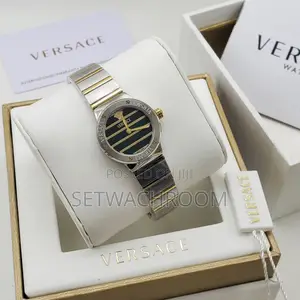 *Female Versace Chain Watch