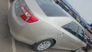 Toyota Camry LE 4dr Sedan (2.5L 4cyl 6A) 2014 Brown