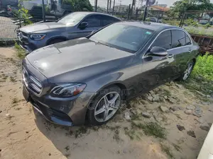 Mercedes-Benz E300 2017 Black