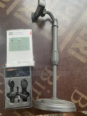Content Microphone and Phone Stand