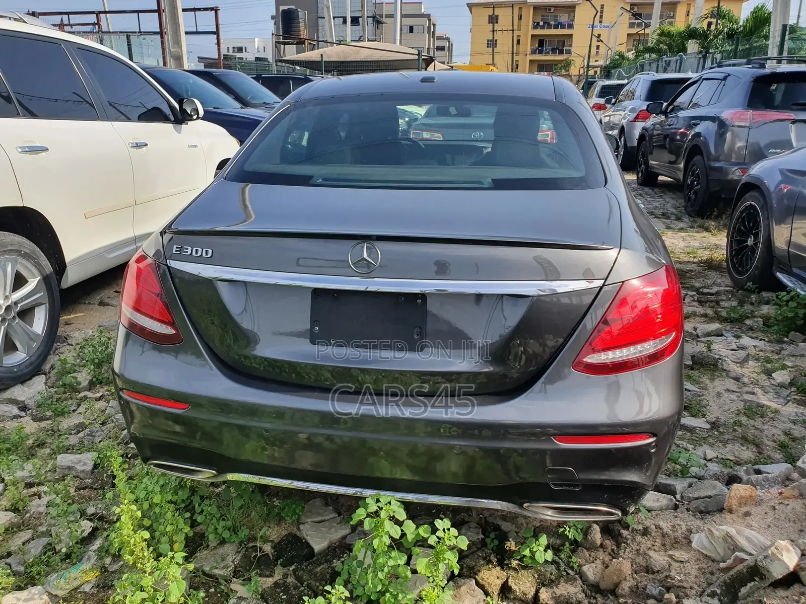 Mercedes-Benz E300 2017 Black