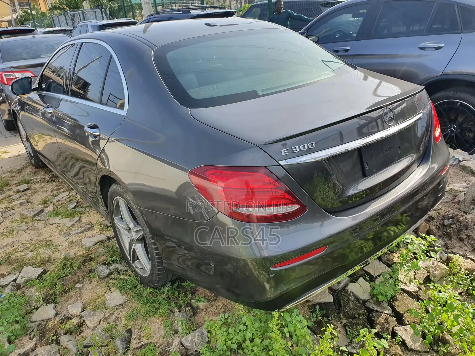 Mercedes-Benz E300 2017 Black
