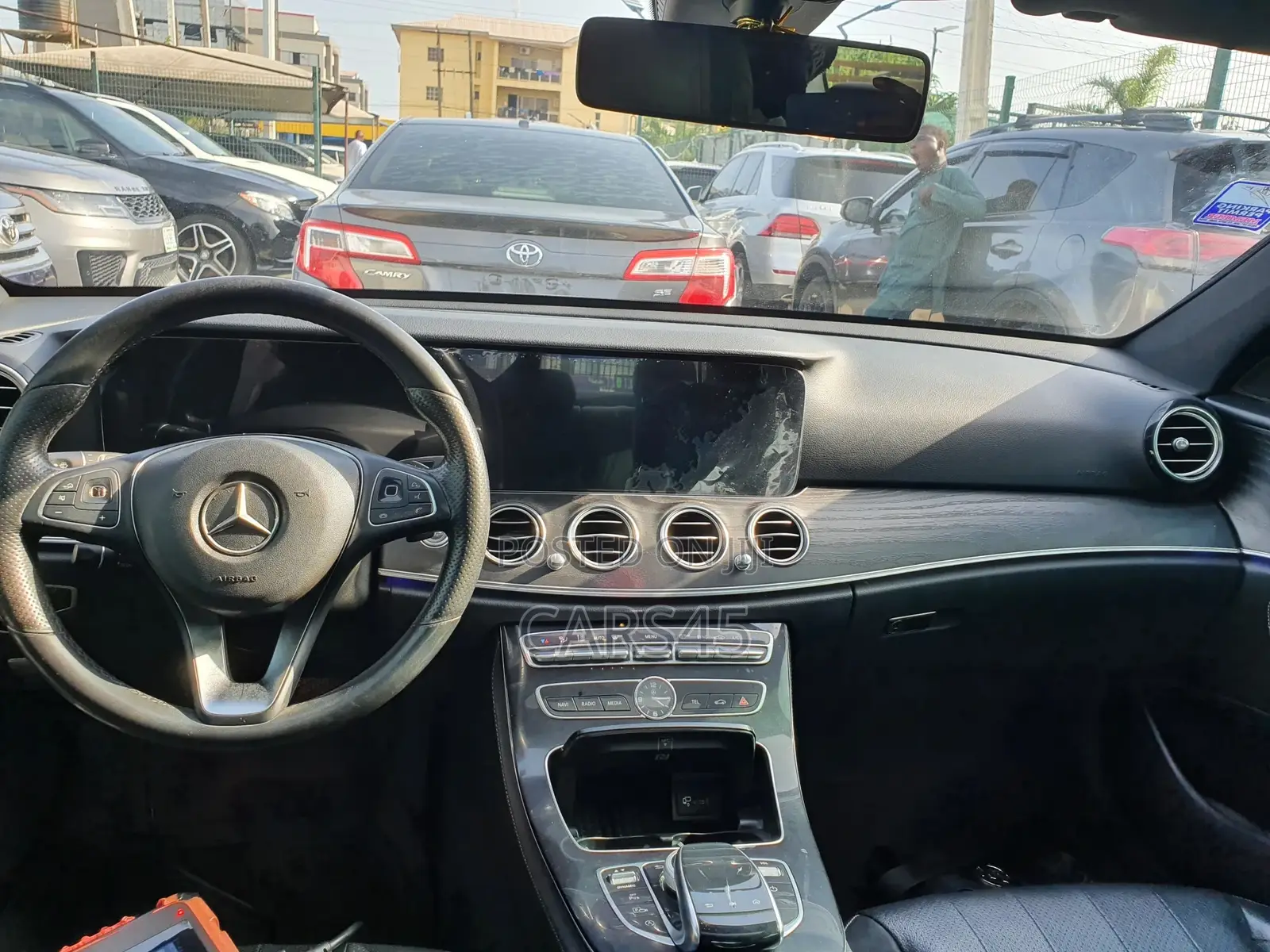 Mercedes-Benz E300 2017 Black