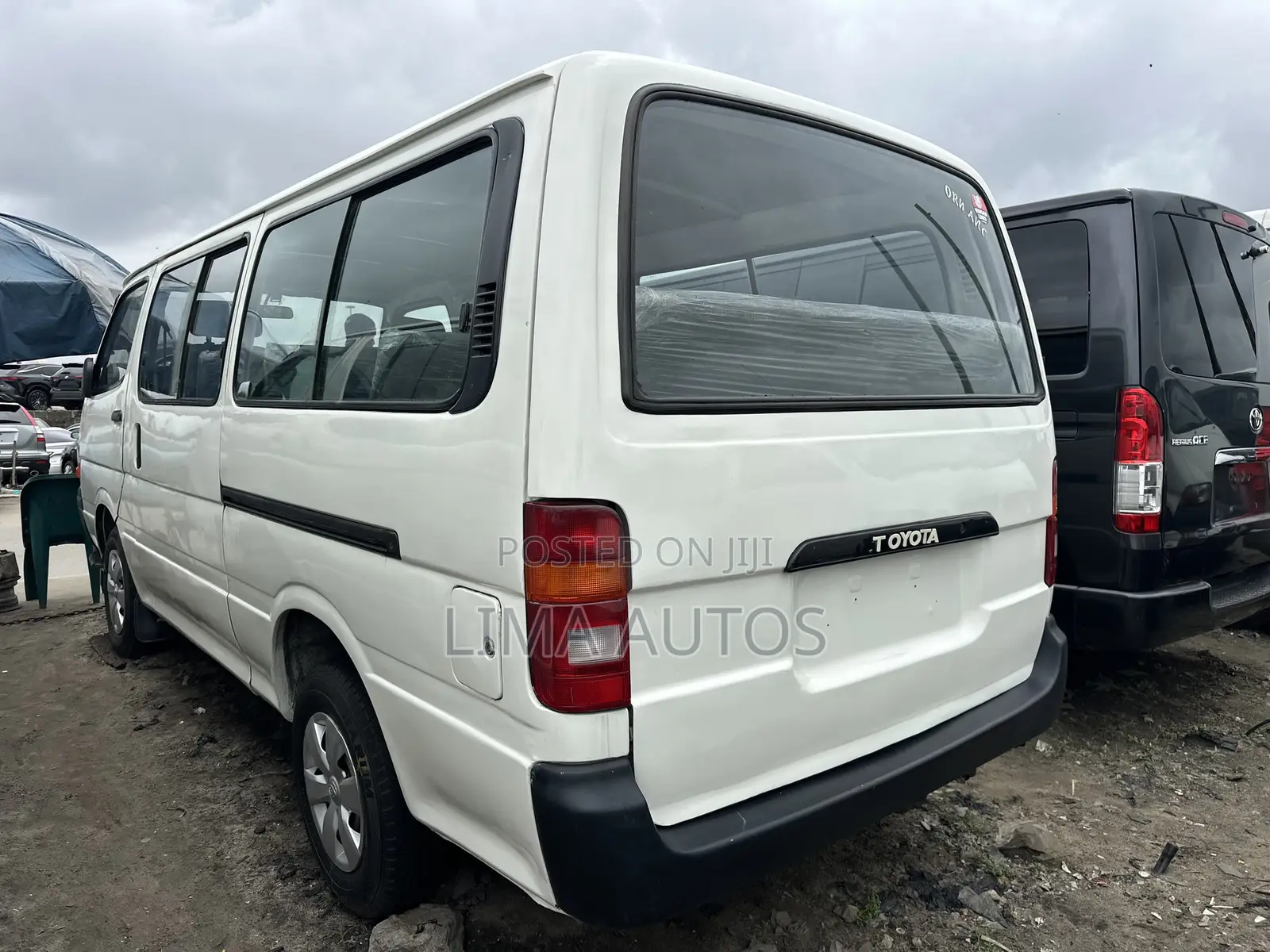 Toyota HiAce 1990 White