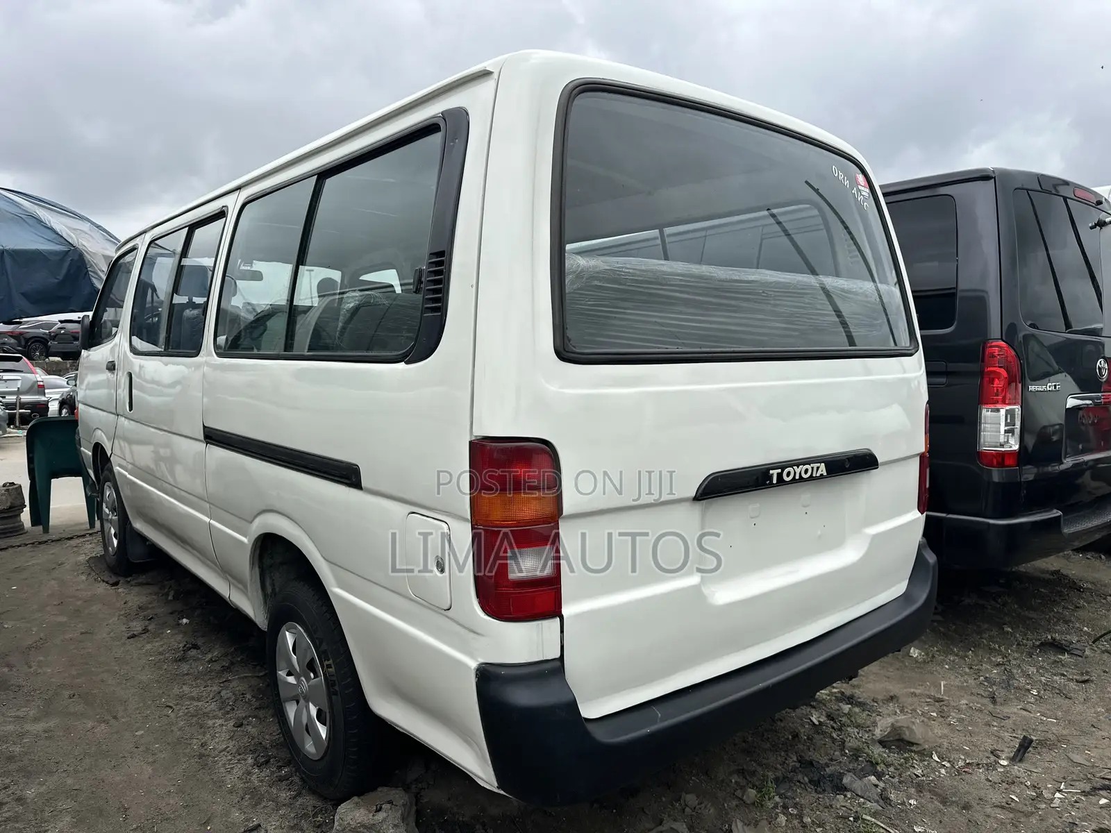 Toyota HiAce 1990 White