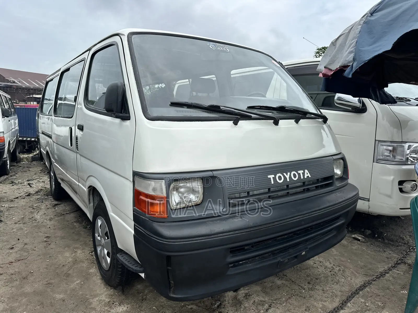 Toyota HiAce 1990 White