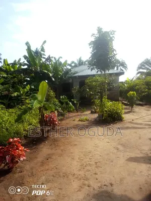 2bdrm Bungalow in Imogu Estate, Port-Harcourt for sale
