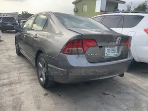 Honda Civic 2006 Gray