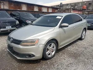Volkswagen Jetta 2011 Gray