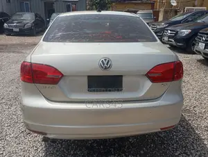 Volkswagen Jetta 2011 Gray
