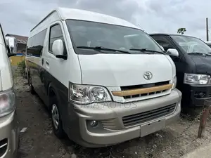 Toyota HiAce 2016 White