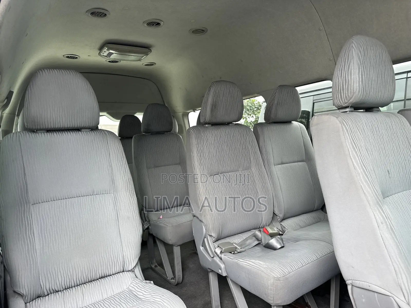 Toyota HiAce 2016 White