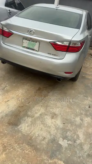 Lexus ES 2013 Silver