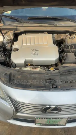 Lexus ES 2013 Silver
