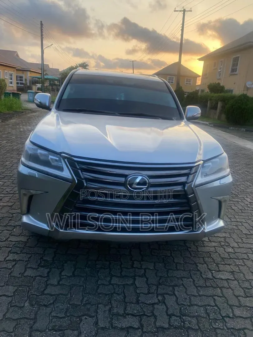 Lexus LX 570 2008 Silver