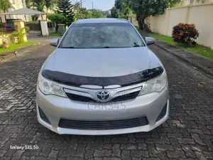 Toyota Camry 2014 Silver