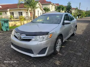 Toyota Camry 2014 Silver