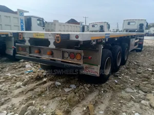Brand New XCMG 12tyres 40ft Flat Bed.