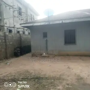 7-Room Property for Sale| Close to Road | 24-Hour Electricity |