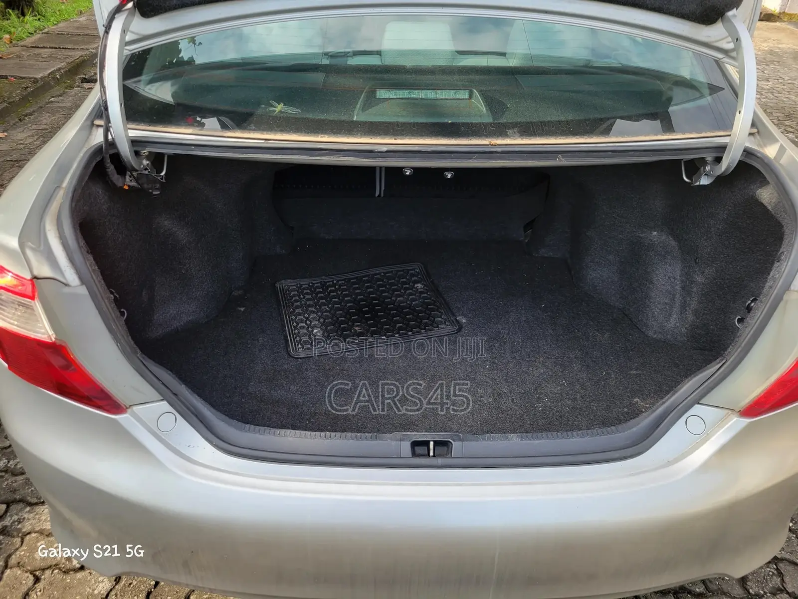 Toyota Camry 2014 Silver