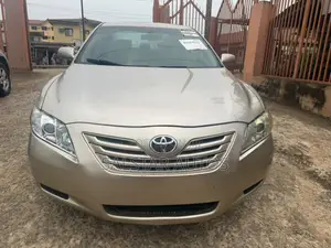 Toyota Camry 2008 Gold
